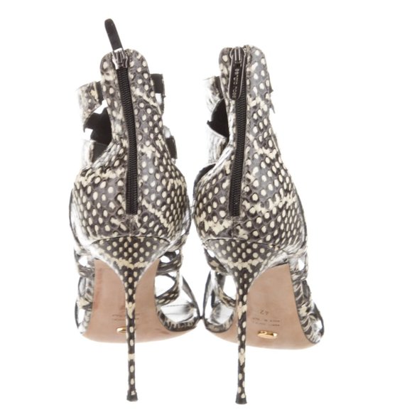 LIKE NEW SERGIO ROSSI HEELS- 41 - Picture 4 of 5